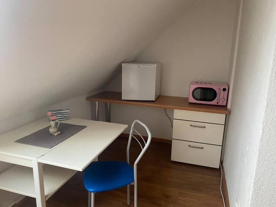 Ruhige Dachgeschosswohnung Seelze Ngoại thất bức ảnh